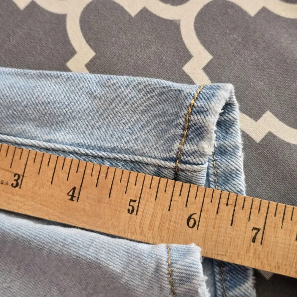 Levis brand levi